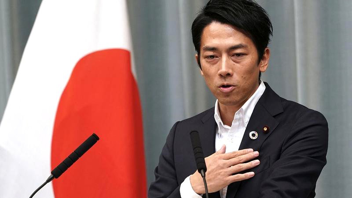 Japon Çevre Bakanı Koizumi erkeklere örnek olmak için 2 haftalık babalık iznine ayrılacak