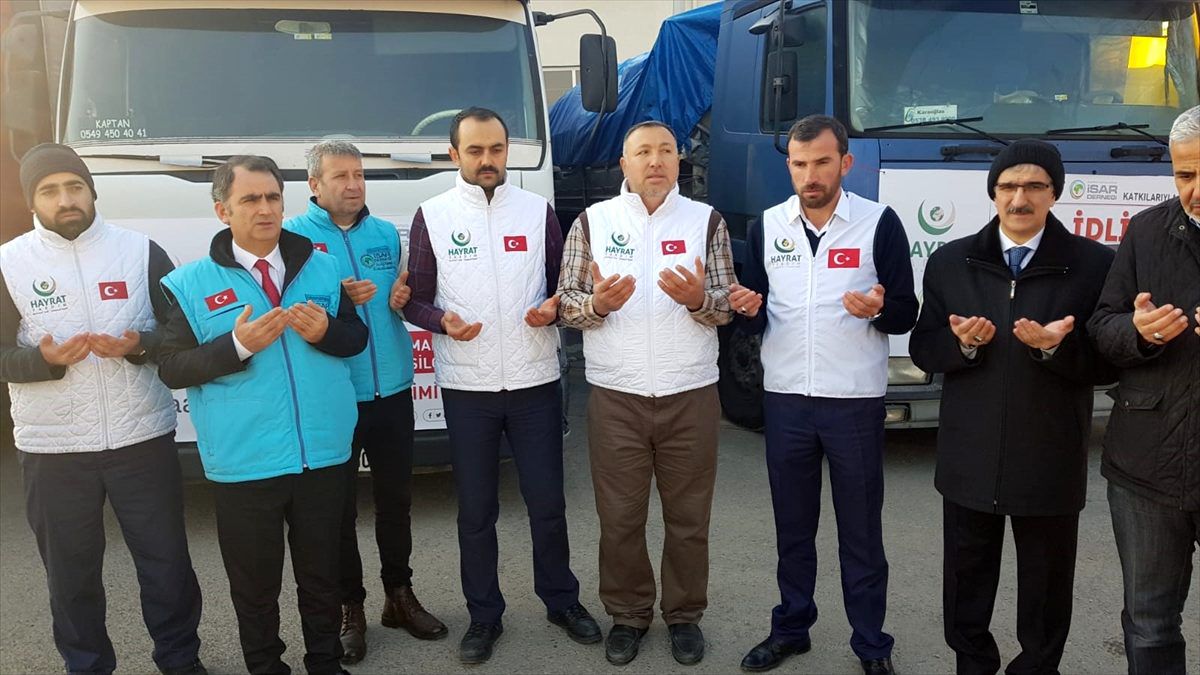 Kahramanmaraş\'tan İdlib\'e 7 tır insani yardım malzemesi gönderildi