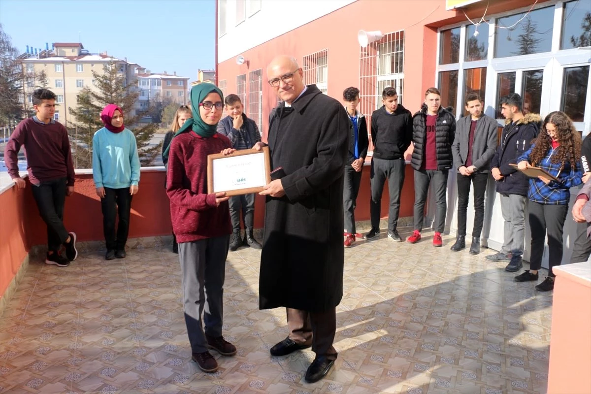 Kaymakam Kadiroğlu\'nun okul ziyareti