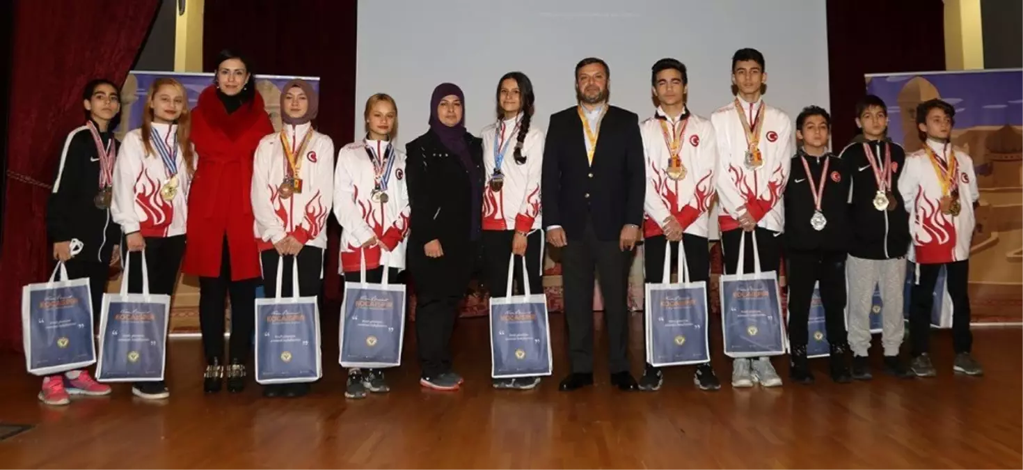 Kocaispir şampiyonları ödüllendirdi