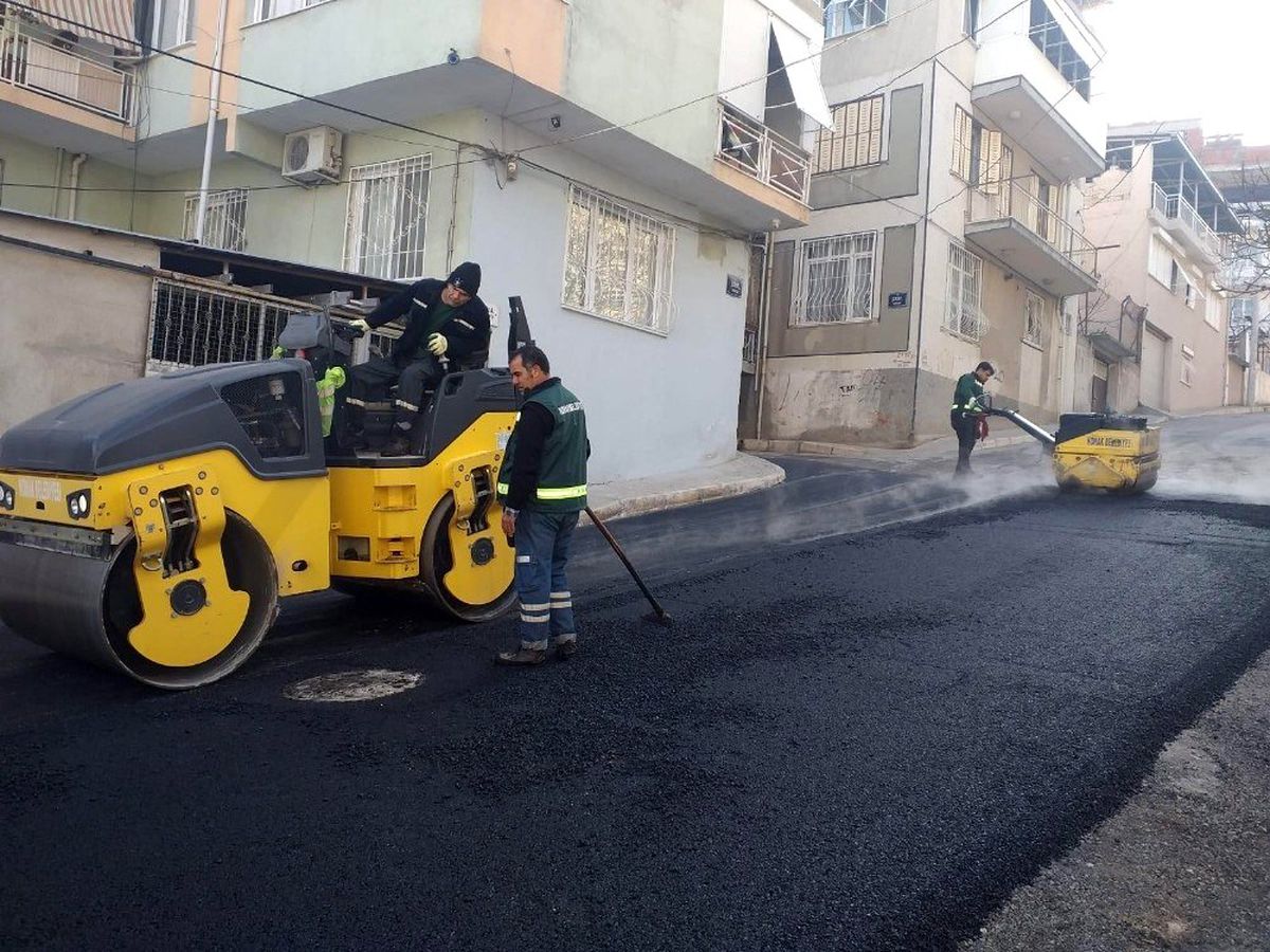 Konak\'ta 8 bin 500 ton asfalt serilmişti, 2020\'de hedef 12 bin ton