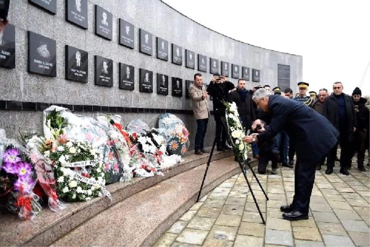 Kosova\'da Reçak Katliamı kurbanları anıldı