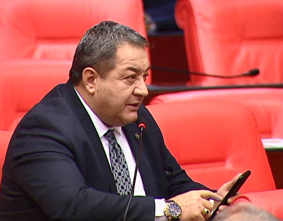 Milletvekili Fendoğlu: "Esnafın prim gün sayısı indirilmelidir"