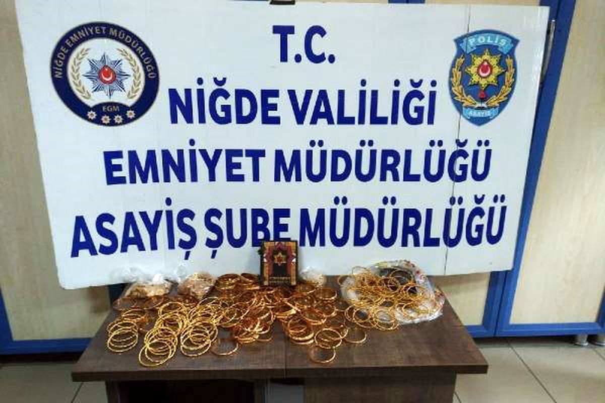 Niğde\'de sahte altınla dolandırıcılık yapmak isteyen Suriyeliler, yakalandı