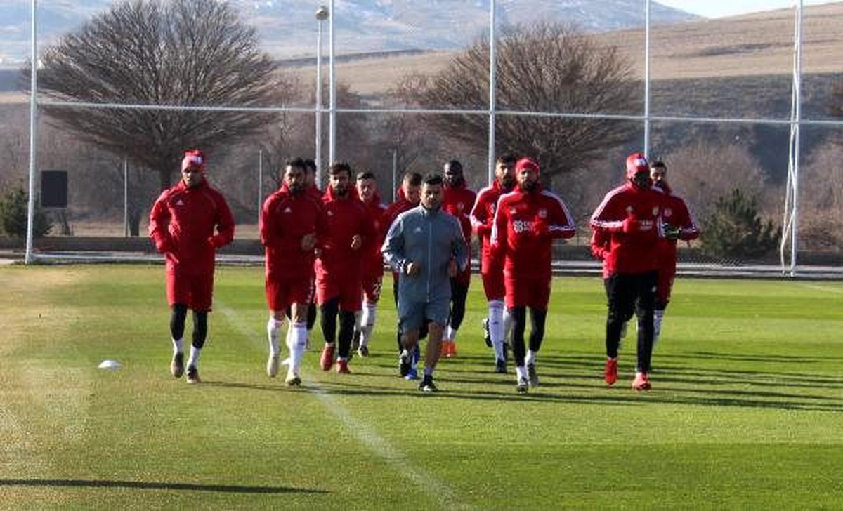 Rıza Çalımbay: Beşiktaş maçından iyi bir şekilde ayrılmak istiyoruz