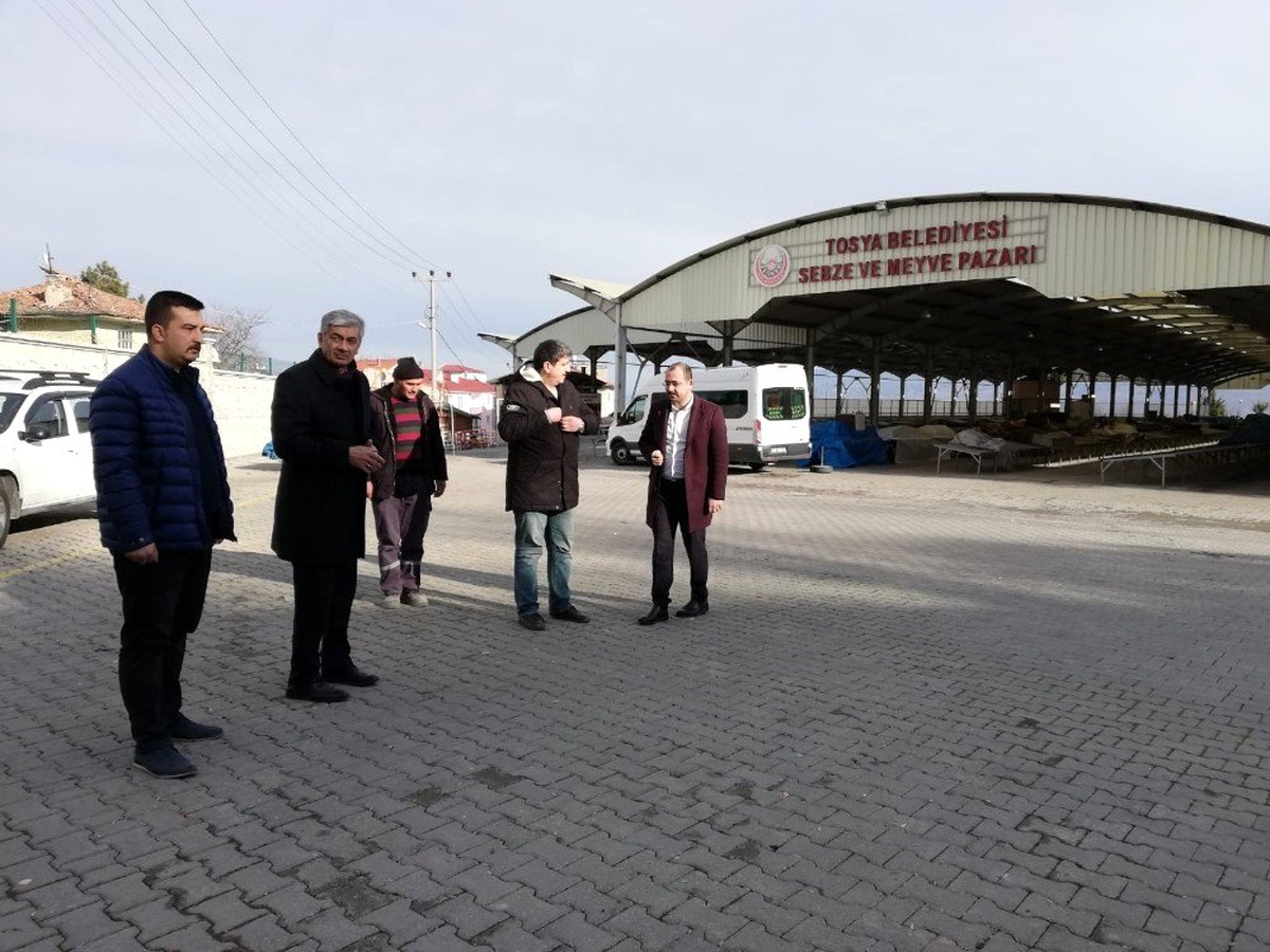 Sebze ve Meyve Pazarında bay ve bayan tuvaleti yapılacak
