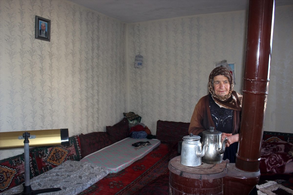 Suruçlu nineler yeni evlerine kavuştu