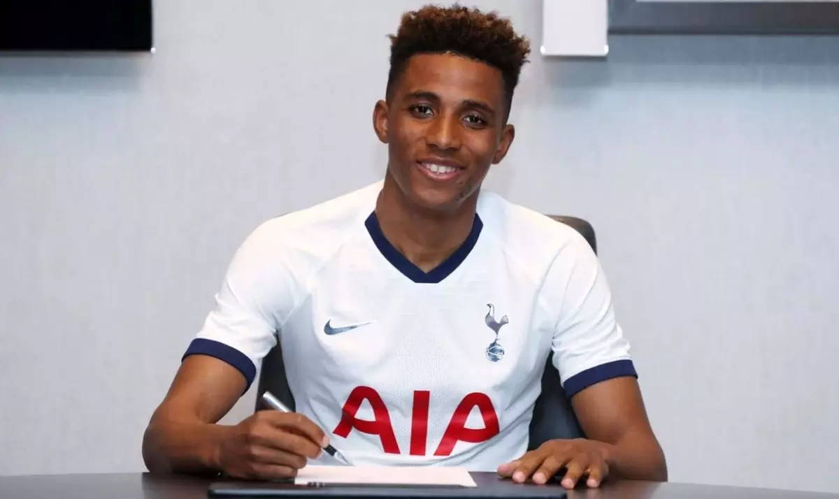 Tottenham, Gedson Fernandes\'i 1,5 yıllığına kiraladığını açıkladı