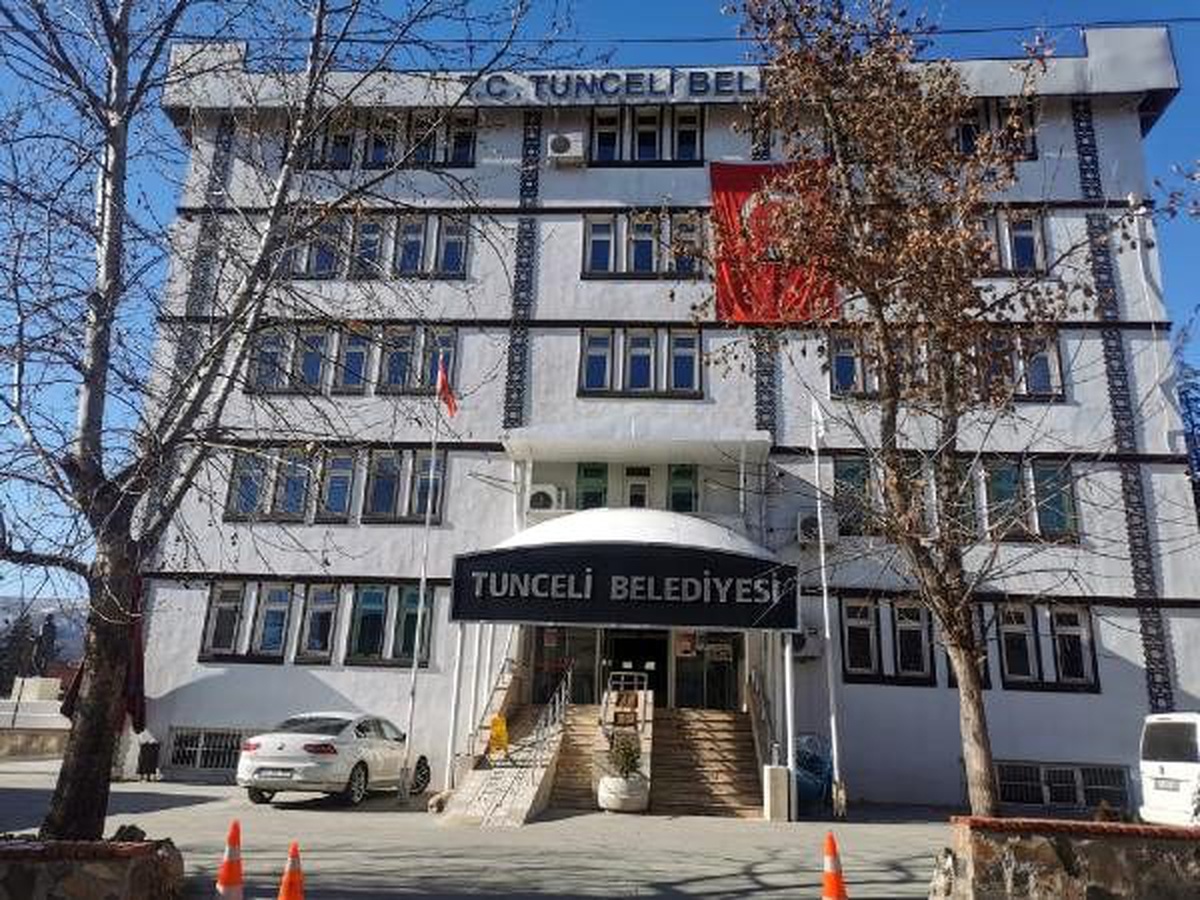 Tunceli Belediyesi çalışanlarının maaşına haciz