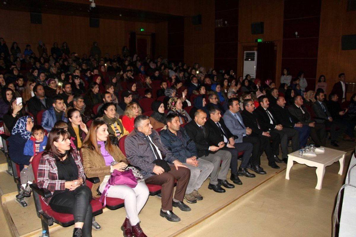 Yüksekova\'da \'Veli bilgilendirme\' semineri