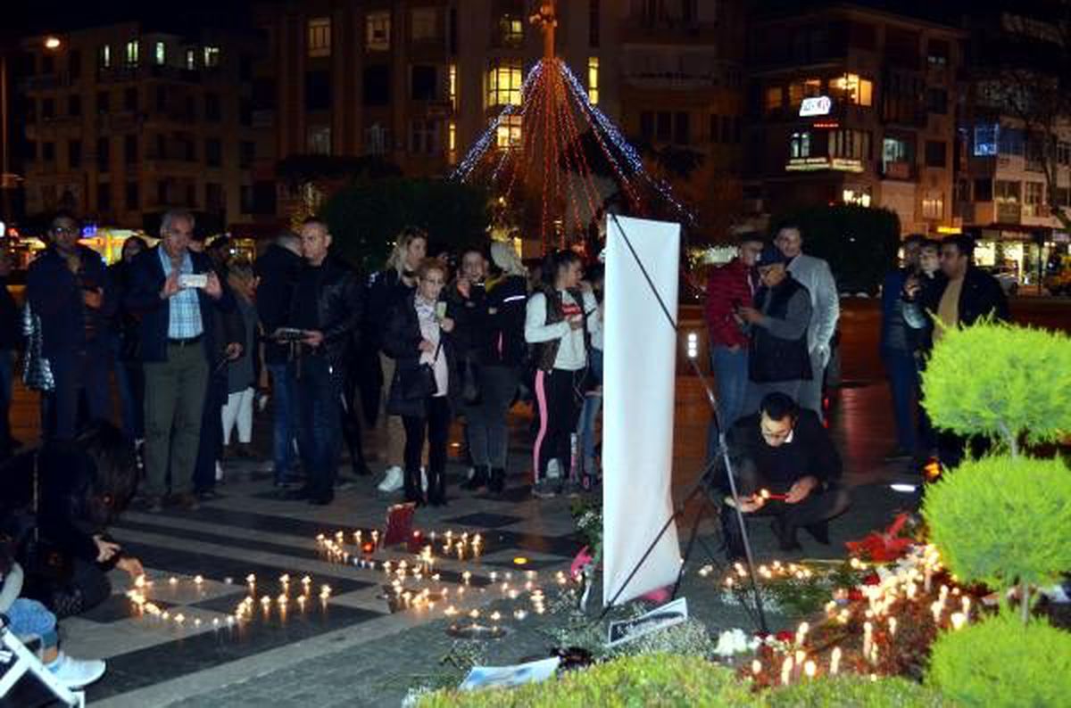 Alanya\'da yerleşik İranlılar, düşen Ukrayna uçağındakiler için yas tuttu