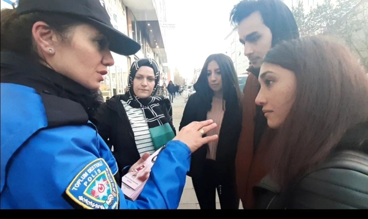 Ardahanlı kadınlar KADES hakkında bilgilendirildi