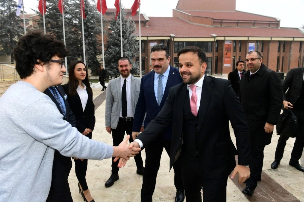 Cumhurbaşkanlığı Dijital Dönüşüm Ofisi Başkanı Dr. Ali Taha Koç Anadolu Üniversitesi\'nde