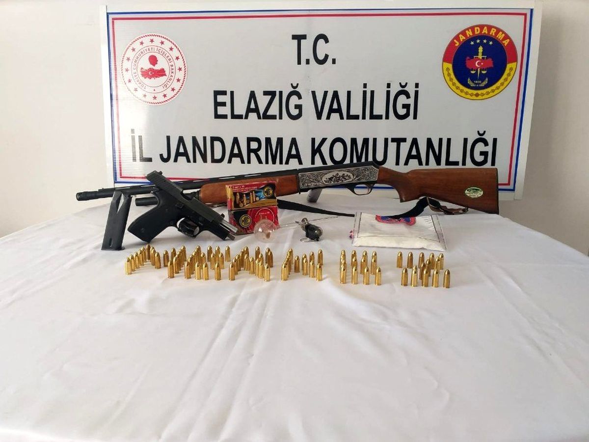 Elazığ\'da jandarmadan uyuşturucu ve silah operasyonu