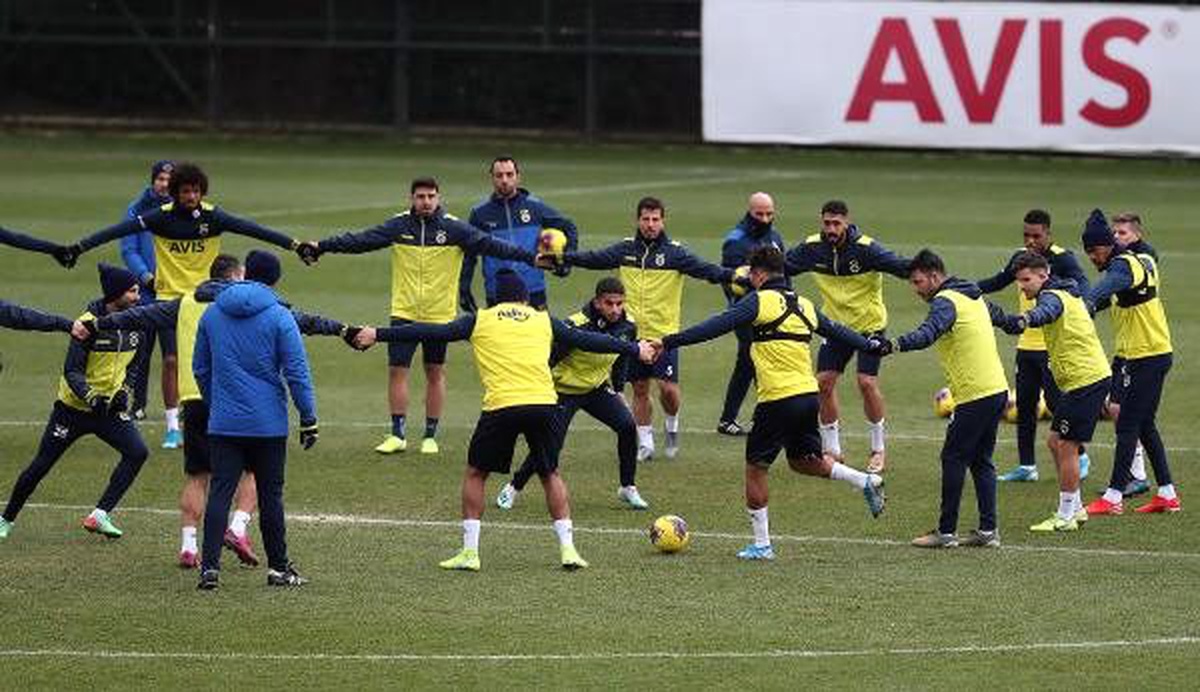 Fenerbahçe\'de Gaziantep FK hazırlıkları sürüyor