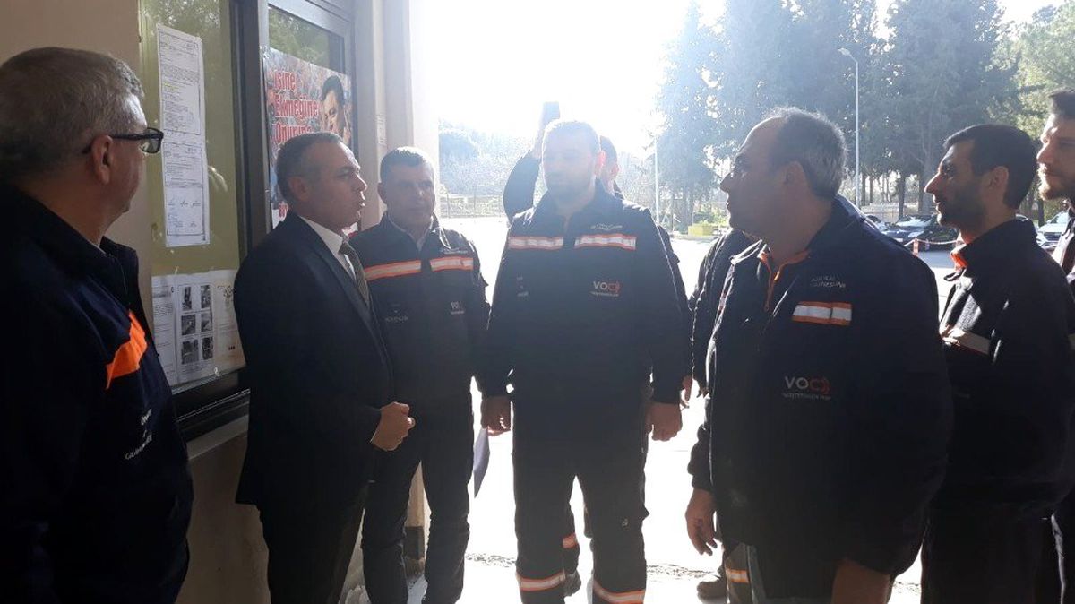 Grev kararı fabrikalara asıldı