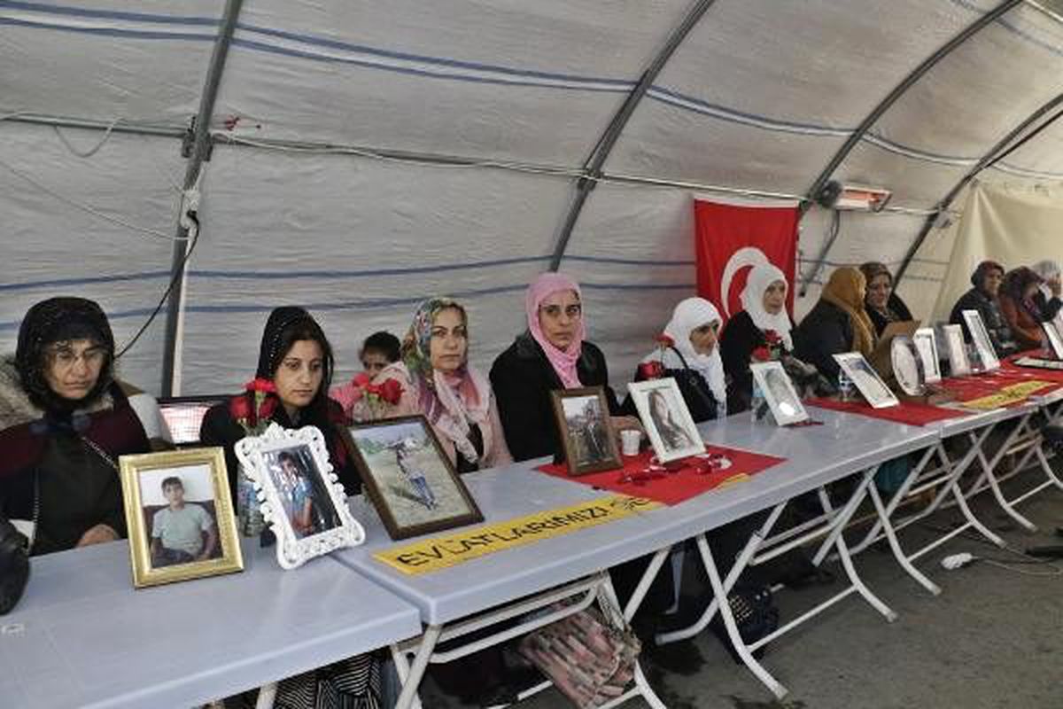 HDP önündeki eylemde 136\'ncı gün