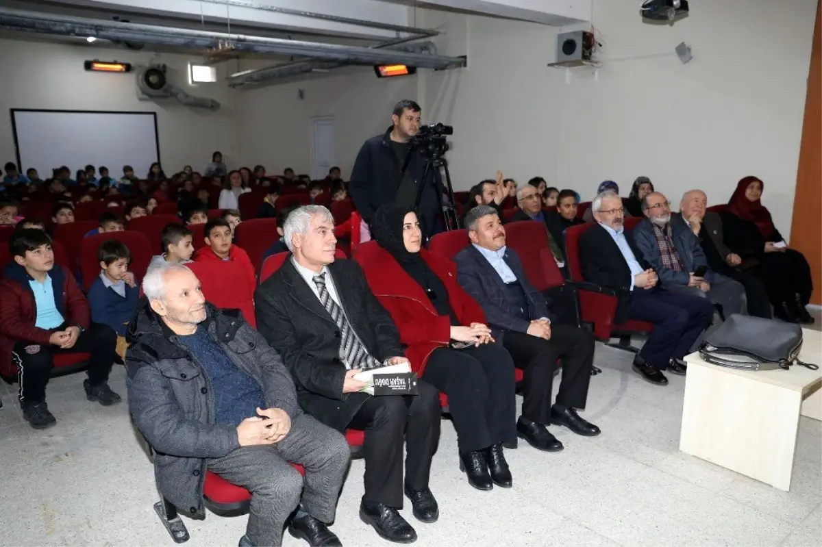 İlkadım\'da Yaşar Doğu Konferansı