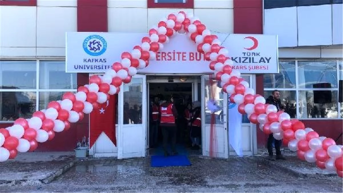 Kars\'ta Türk Kızılay Üniversite Butik Evi açıldı