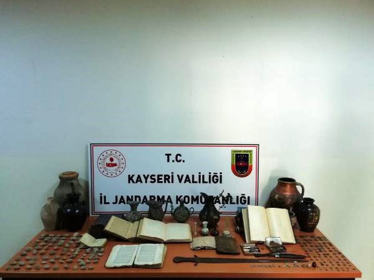 Kayseri\'de tarihi eser kaçakçılarına operasyon: 2 gözaltı