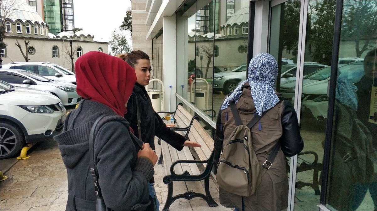Mağazalardan hırsızlık yapan kadınlar serbest