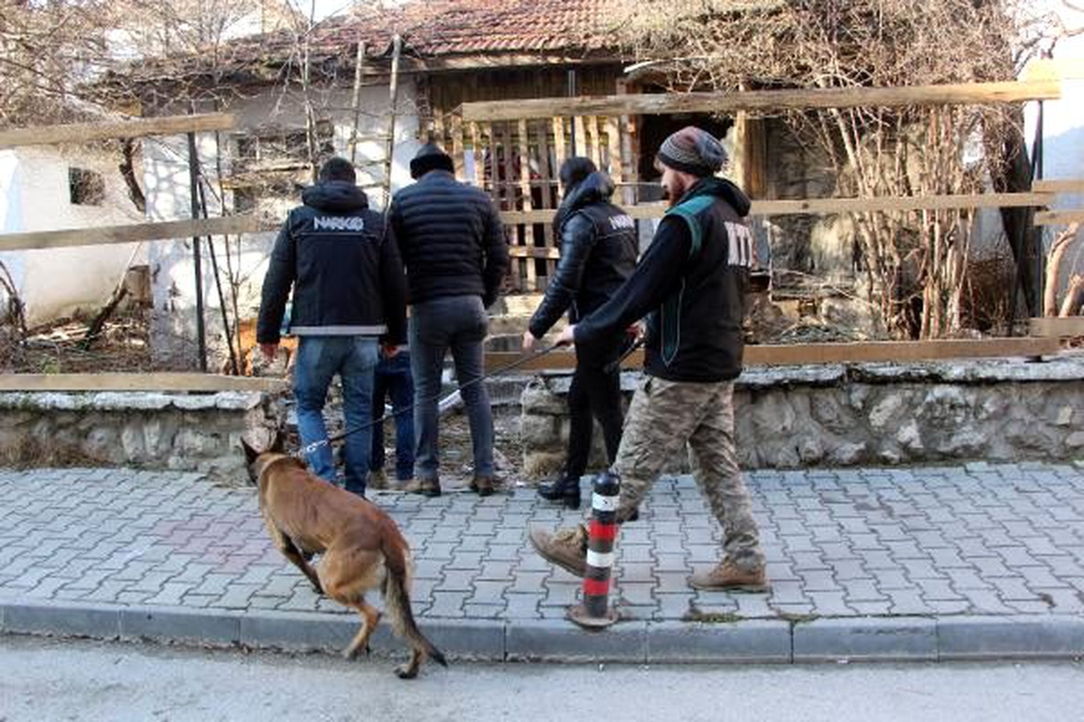 Narkotik uygulamasında yakalanan cezaevi firarisi tutuklandı