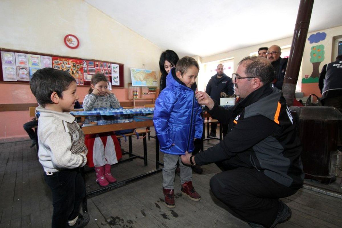 Öğretmen istedi, AFAD yardıma koştu