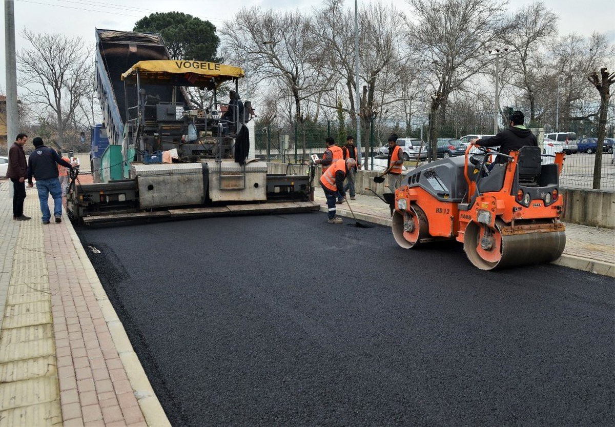 Osmangazi\'de yollar yenilendi