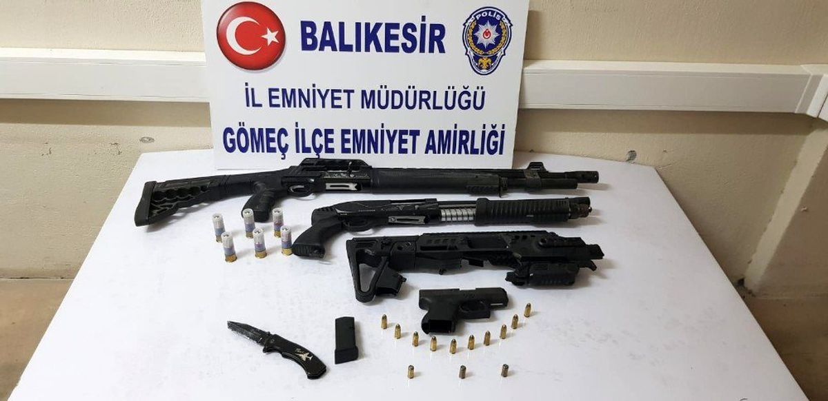 Polis, körfez ilçelerinde yaptığı uygulamalarda 9 adet silah ele geçirdi