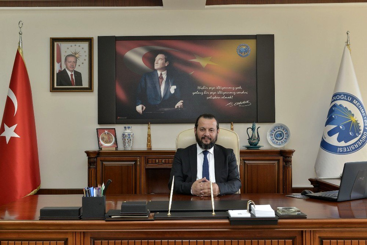 Rektör Akgül: "Üniversitemizdeki akademik altyapı güçlenmeye devam ediyor"
