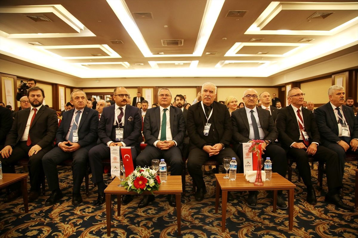 Savunma sanayisi firmaları Manisa\'da buluştu