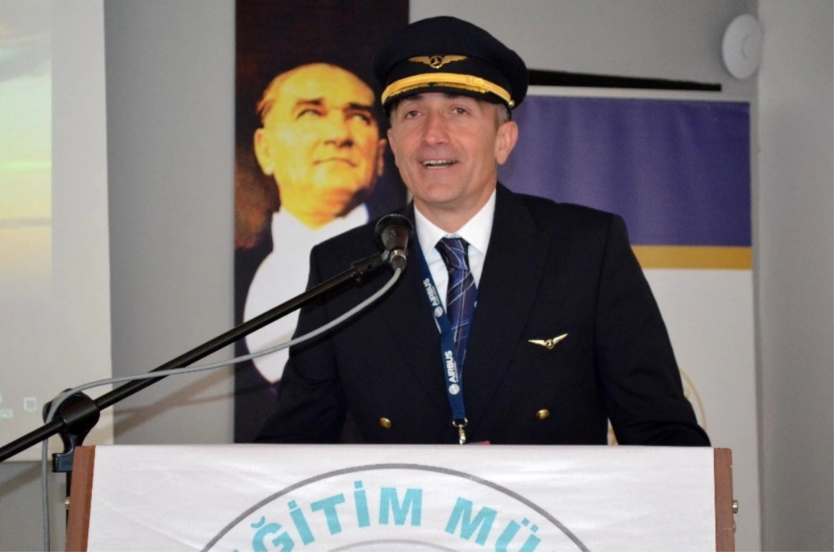 Türkiye\'nin ilk 100 pilotundan Pilot Serdar Can öğrencileri bilgilendirdi