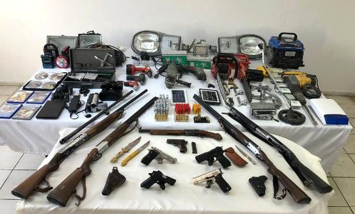 2 ayda onlarca ev ve iş yerini soyan şüpheliler yakalandı