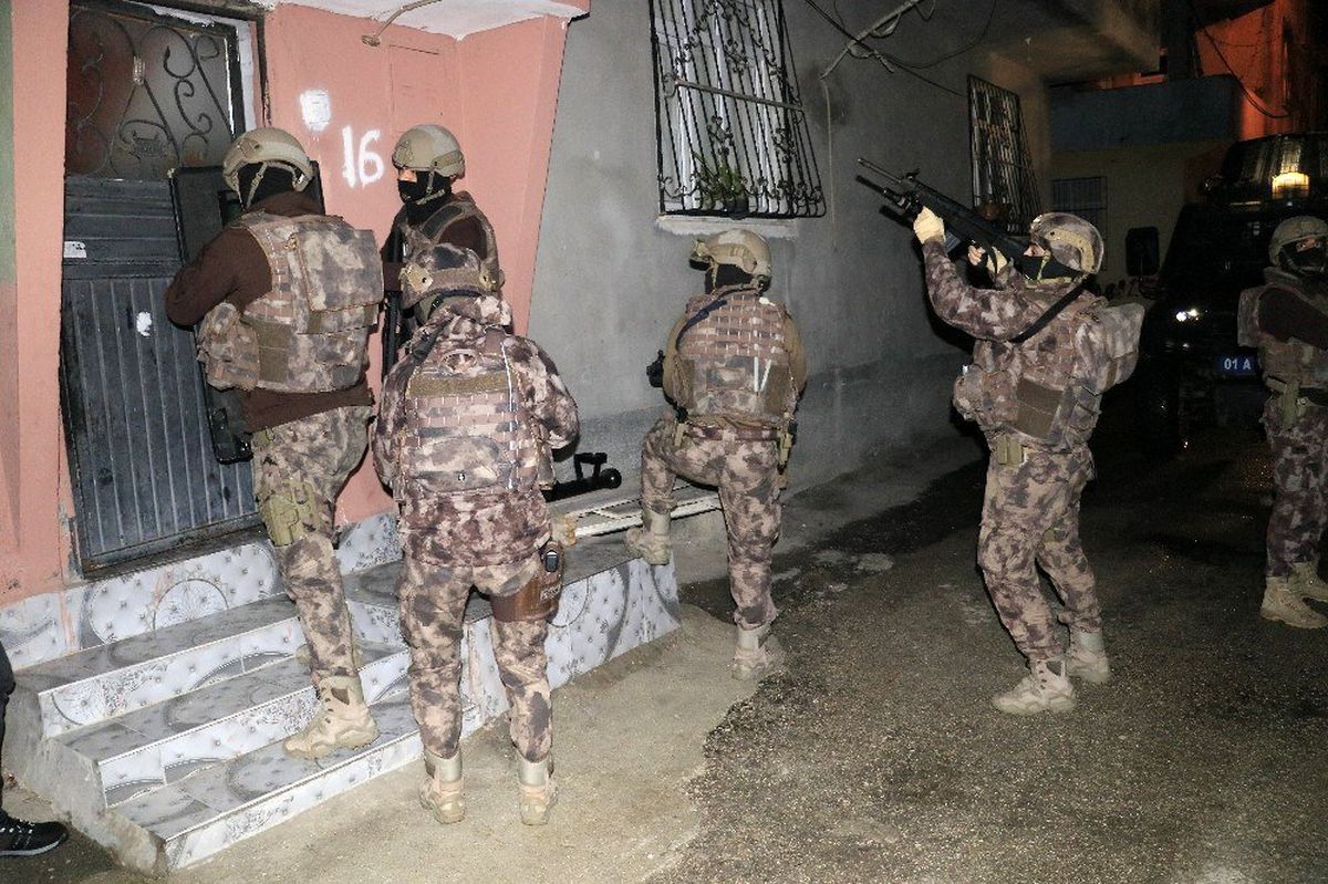 Adana merkezli 5 ilde torbacı operasyonu