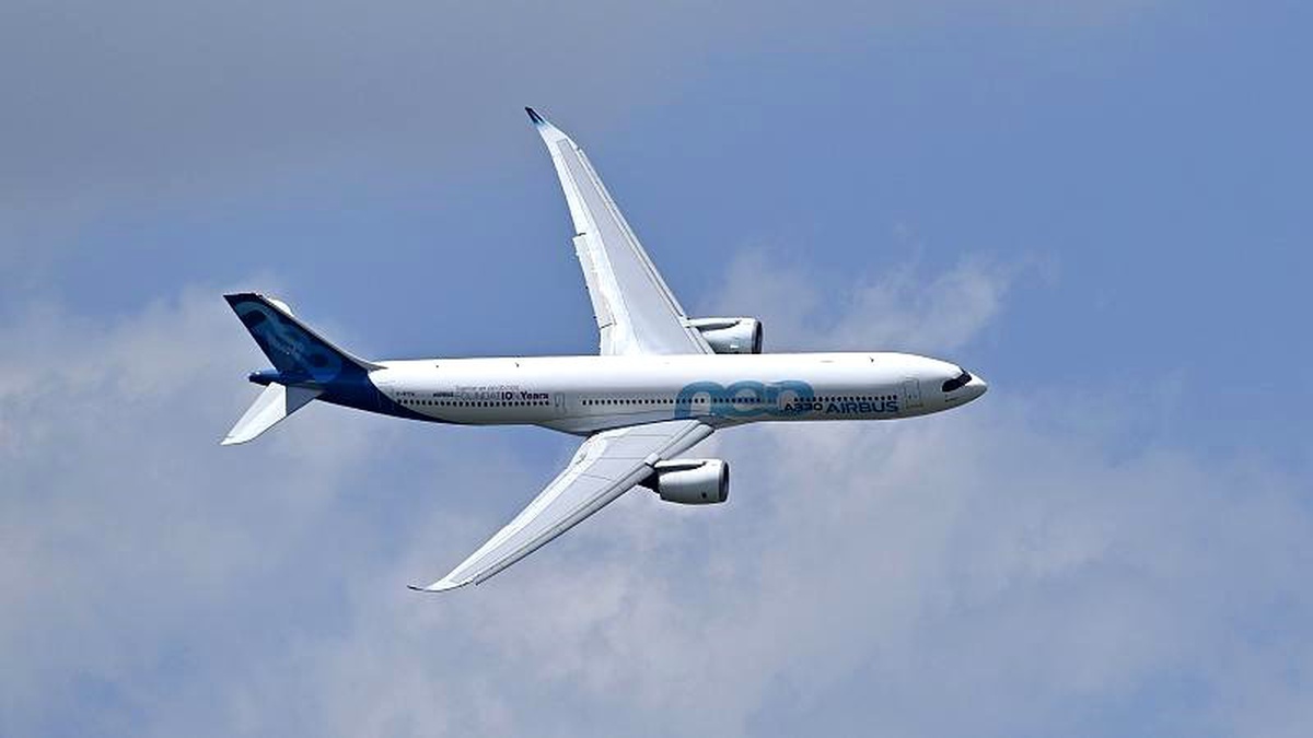 Airbus\'tan tarihi test uçuşu: İlk kez tam otomatik kalkış başarı ile yapıldı