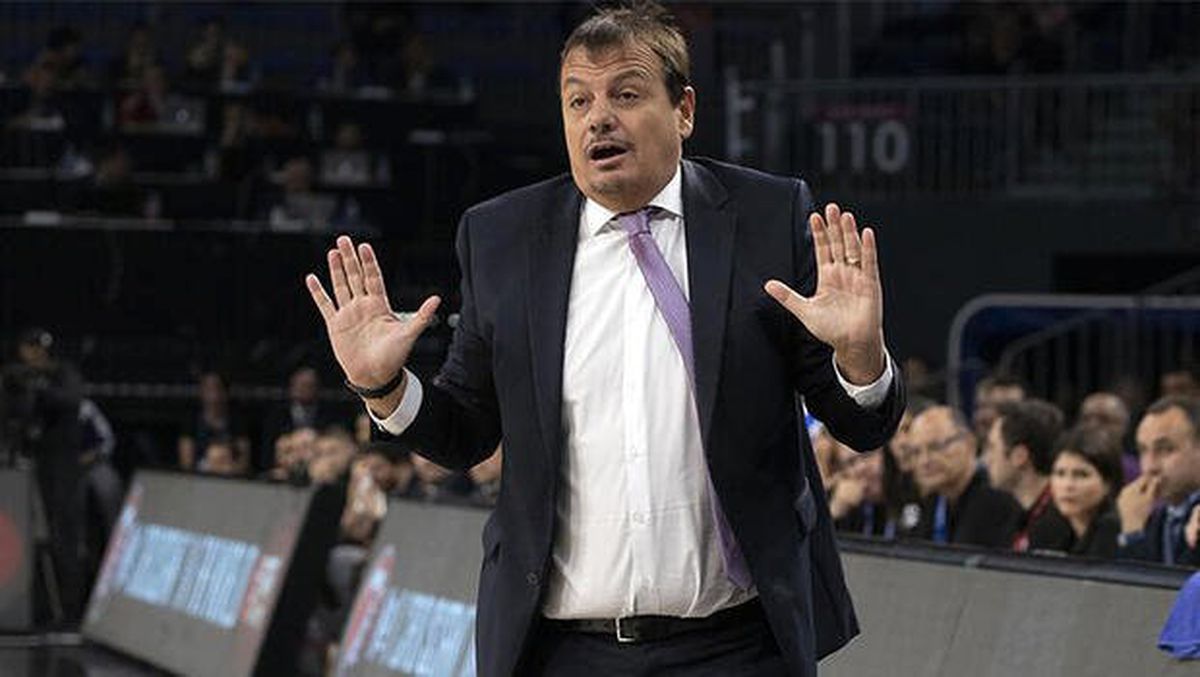 Anadolu Efes\'in başantrenörü Ergin Ataman: "Bir tek Madrid kaldı"