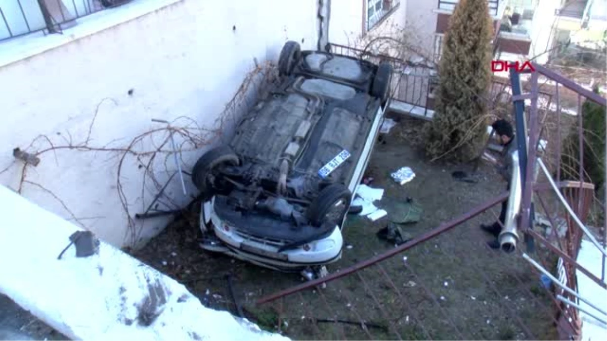 Ankara otomobil apartman bahçesine düştü; anne ve oğlu yaralandı