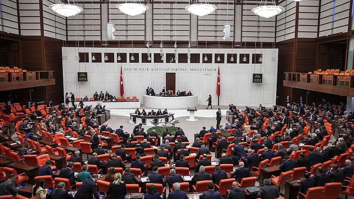 Anket: Aralık ayında en beğenilen siyasi lider ve partilerin oy oranı