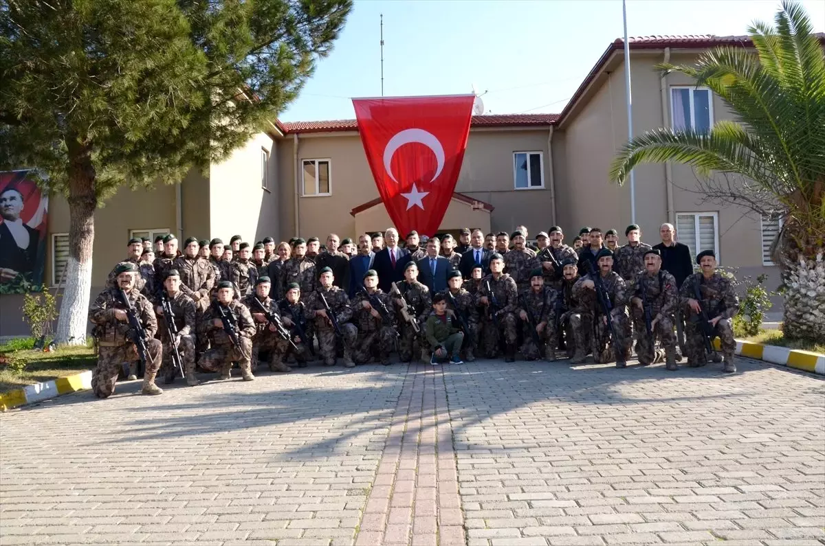 Aydın\'da özel harekat polisleri Barış Pınarı Harekatı\'na uğurlandı