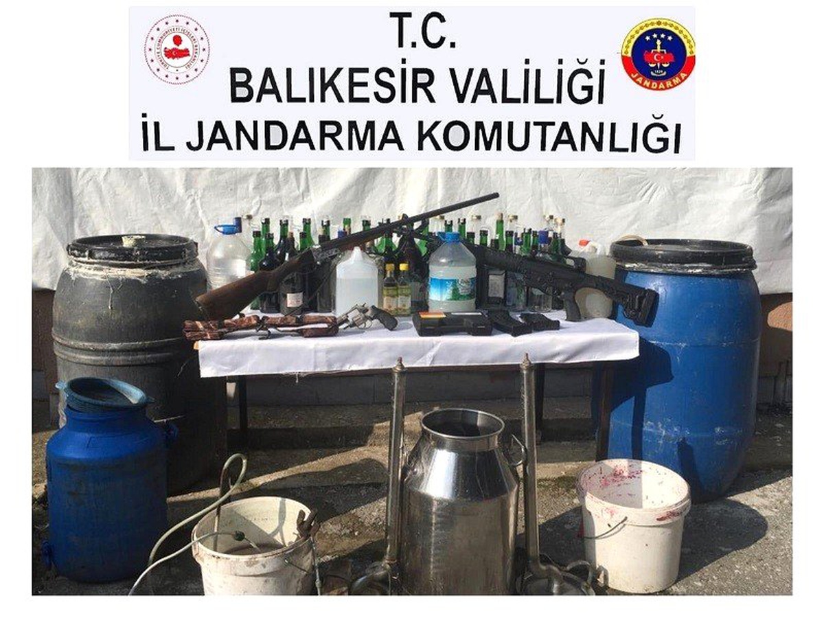 Balıkesir\'de jandarmadan narkotik uygulaması