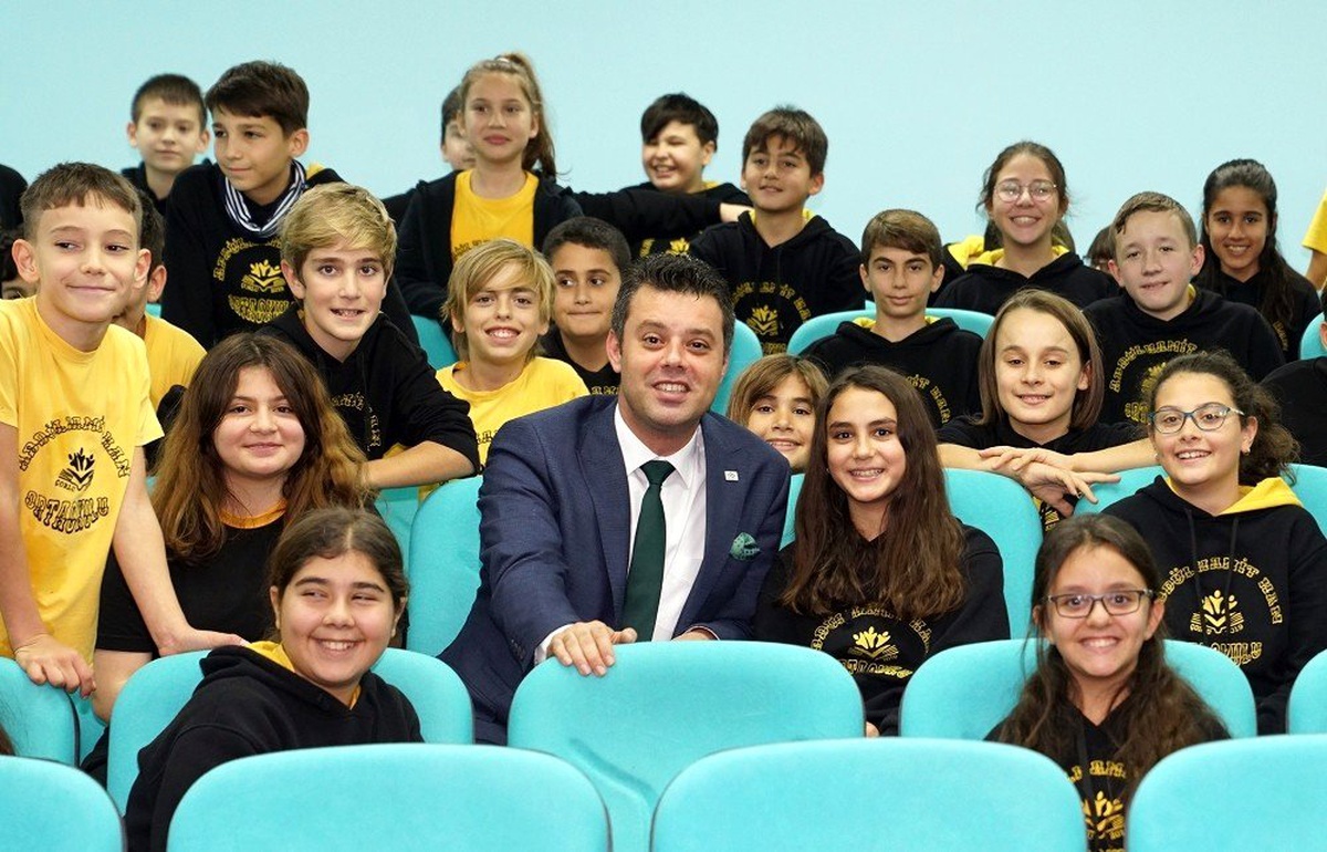 Başkan Sarıkurt öğrencilere iyi tatiller diledi
