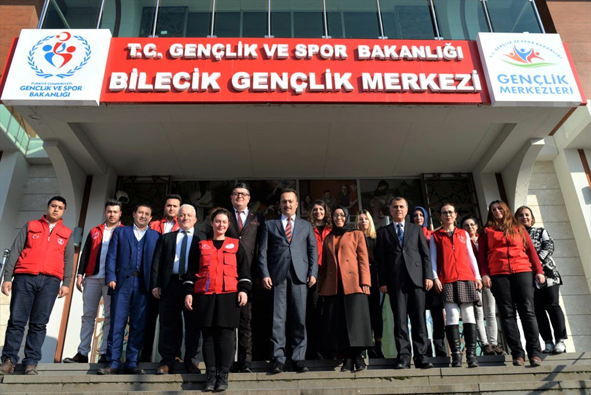 Bilecik Valisi Şentürk, gençlik liderleriyle buluştu