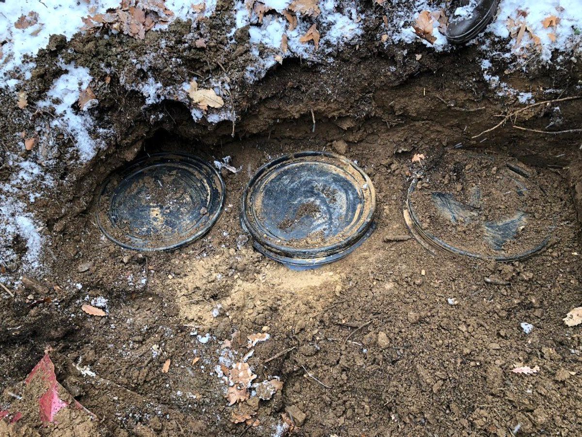Bitlis\'te terör örgütüne ait 1 ton gıda malzemesi ele geçirildi