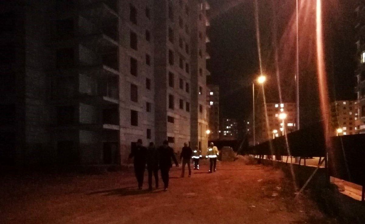 Bunalıma giren genç, inşaatın 14. katına çıktı