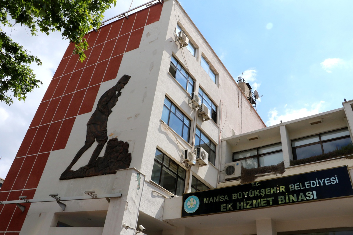 Büyükşehir\'in Eski Binasındaki vezne taşındı