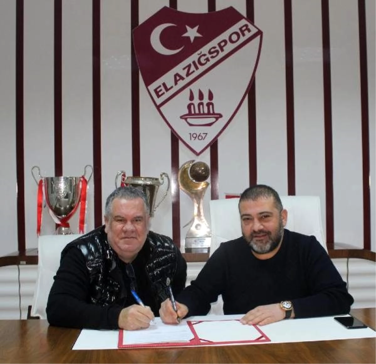 Elazığspor, Levent Eriş\'in sözleşmesini 2022 yılına kadar uzattı