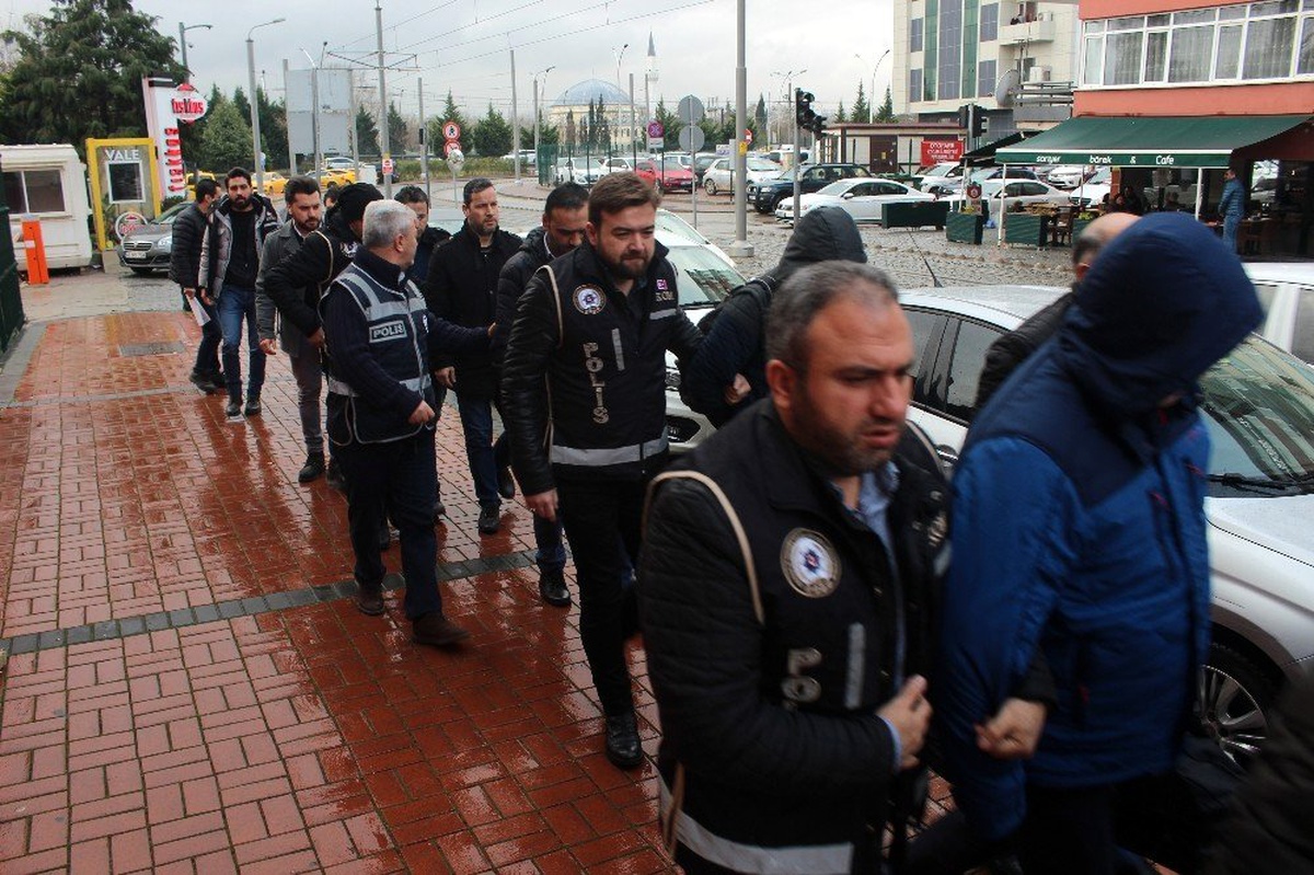 FETÖ\'nün adli yapılanmasında gözaltına alınan 34 kişi serbest kaldı