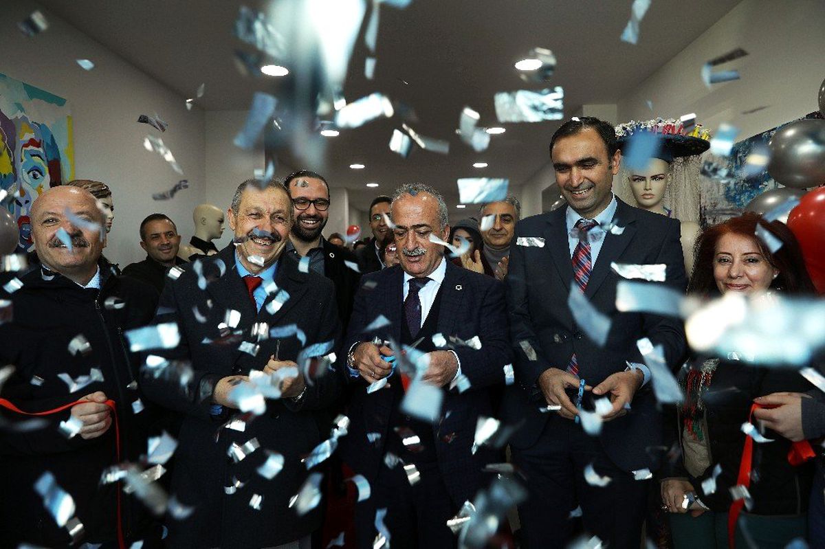 Giy-çık atölyesi açıldı