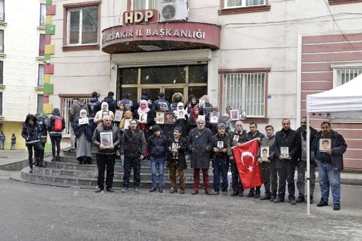 HDP önündeki eylemde 137\'nci gün