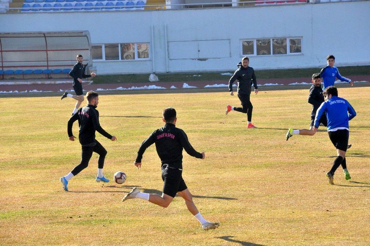Isparta 32 Spor\'dan farklı prova: 8-0